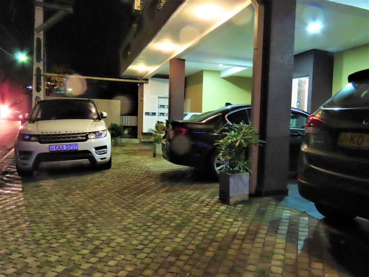 Vivas Residencies Luxury Apartments Dehiwala-Mount Lavinia Exterior foto